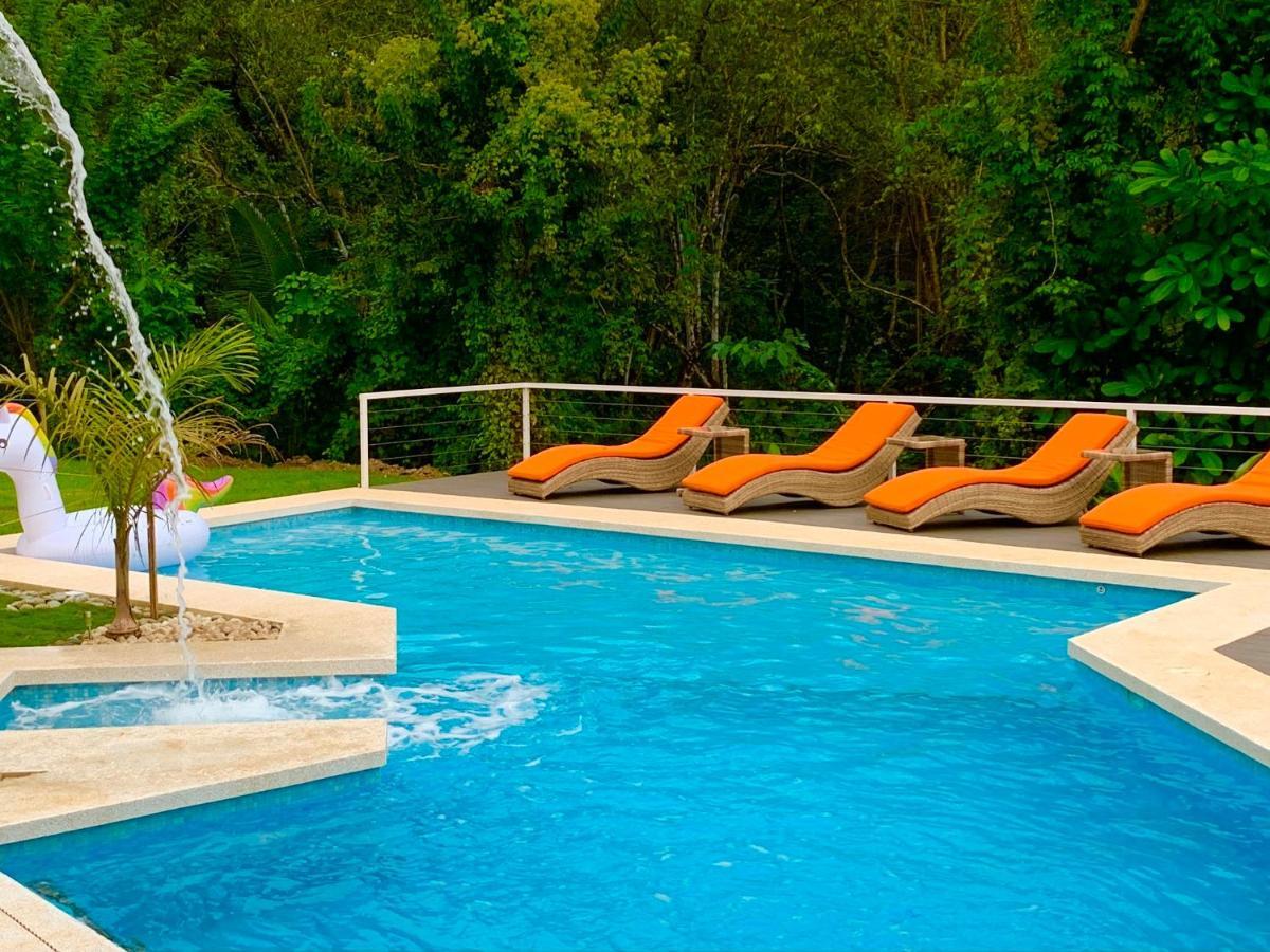 Aves Hotel Montezuma Buitenkant foto