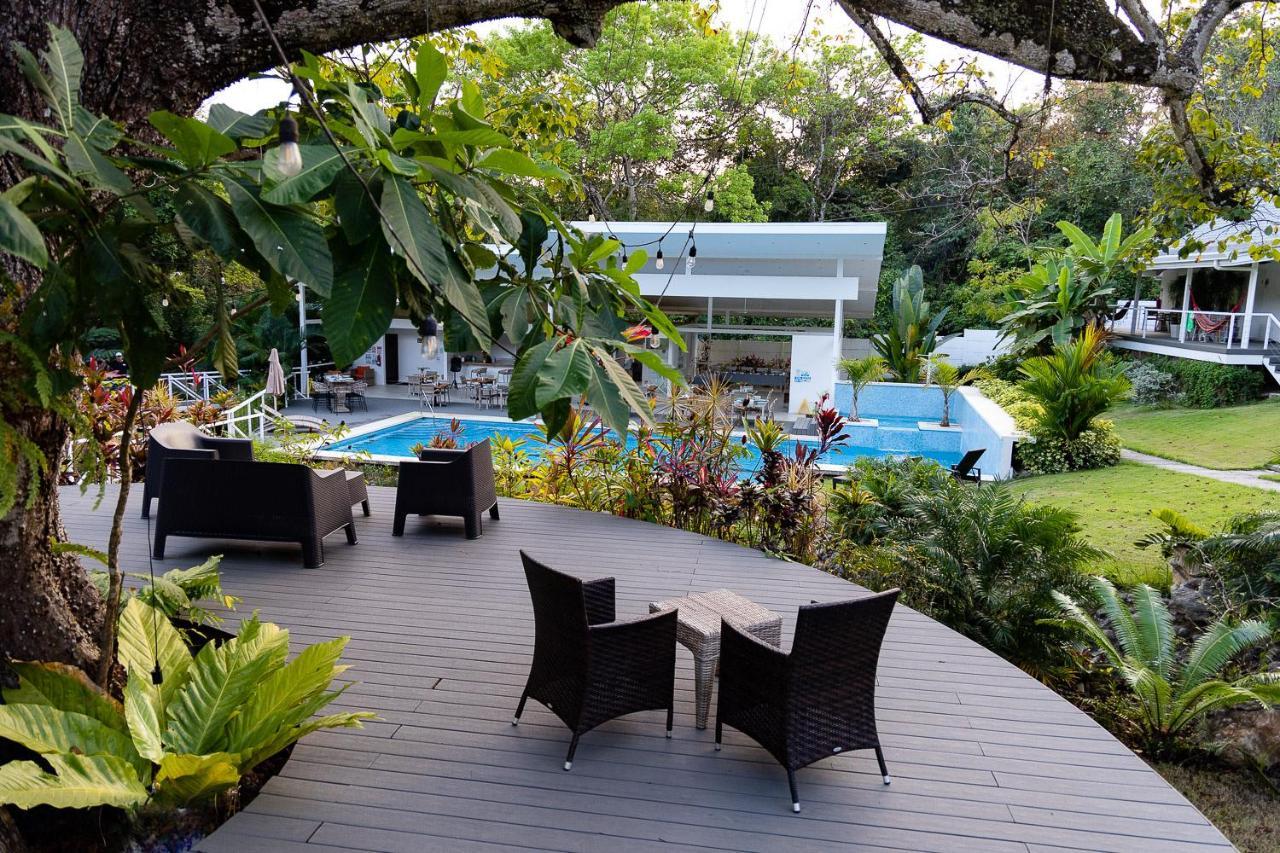 Aves Hotel Montezuma Buitenkant foto
